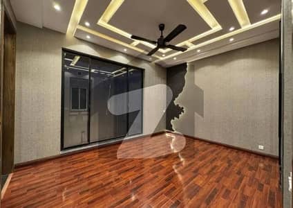 We are offering 1 bed apartment in jasmine block