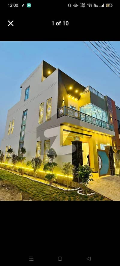 Corner House In Buch Executive Villas For sale