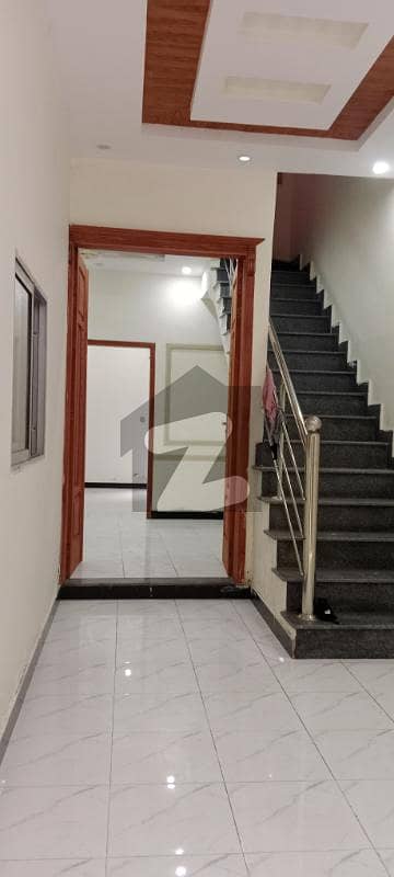 شاداب گارڈن لاہور میں 3 کمروں کا 2 مرلہ مکان 85.0 لاکھ میں برائے فروخت۔