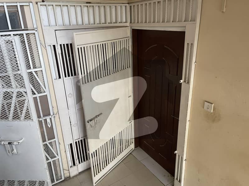 گلشنِ اقبال - بلاک 4اے گلشنِ اقبال,گلشنِ اقبال ٹاؤن,کراچی میں 2 کمروں کا 5 مرلہ بالائی پورشن 1.98 کروڑ میں برائے فروخت۔ گلشنِ اقبال - بلاک 4اے گلشنِ اقبال,گلشنِ اقبال ٹاؤن,کراچی میں 2 کمروں کا 5 مرلہ بالائی پورشن 1.98 کروڑ میں برائے فروخت۔