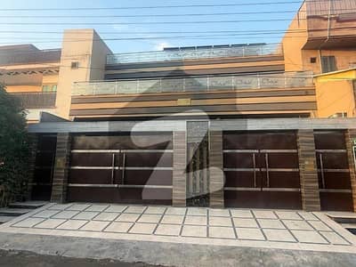 Prime Location 10 Marla House In Hayatabad Is Available For sale