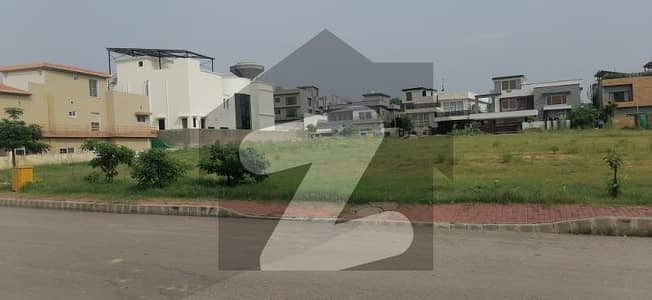 SOLID LAND BOULEVARD 1 KANAL PLOT FOR SALE IN BLOCK-P