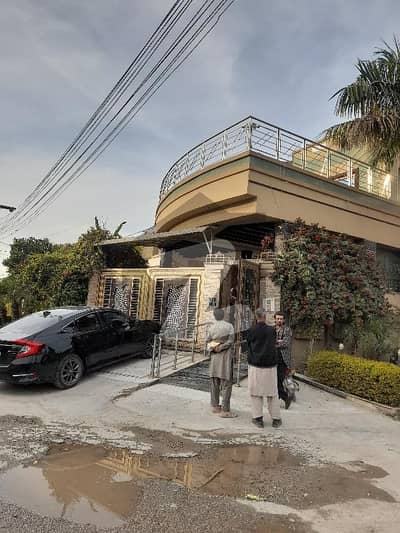 1 Kanal Fresh House For Rent