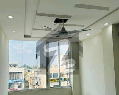 الکبیر ٹاؤن رائیونڈ روڈ,لاہور میں 1 کمرے کا 3 مرلہ دکان 30.0 ہزار میں کرایہ پر دستیاب ہے۔