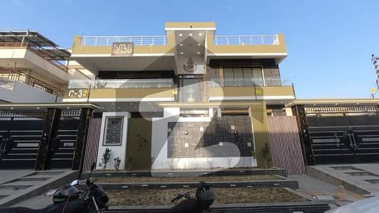 نارتھ ناظم آباد ۔ بلاک ایل نارتھ ناظم آباد,کراچی میں 8 کمروں کا 1 کنال مکان 18.6 کروڑ میں برائے فروخت۔