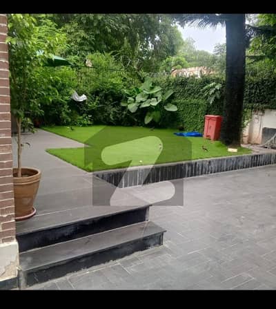 Beautiful Furnished Ground Portion