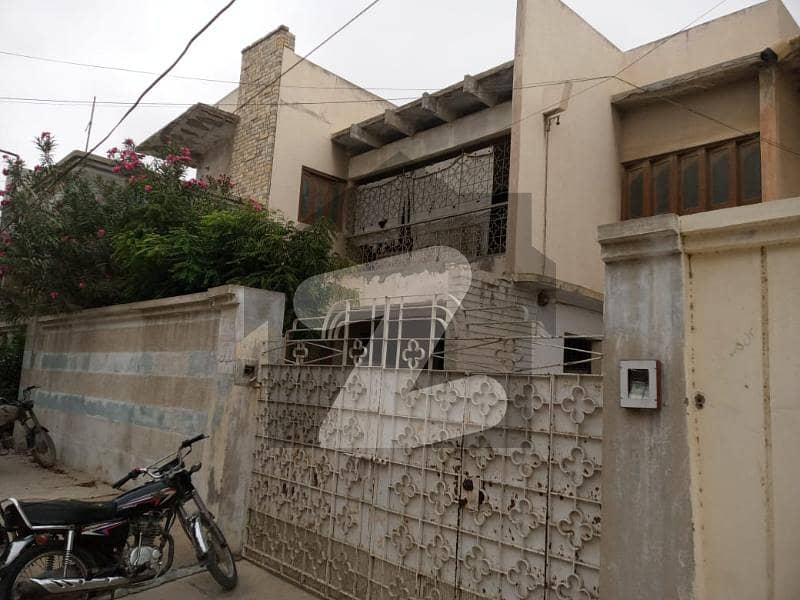 ناظم آباد 4 ناظم آباد,کراچی میں 11 کمروں کا 1 کنال مکان 7.8 کروڑ میں برائے فروخت۔ ناظم آباد 4 ناظم آباد,کراچی میں 11 کمروں کا 1 کنال مکان 7.8 کروڑ میں برائے فروخت۔