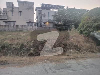 1 kanal plot in prime location of DHA 2 Islamabad