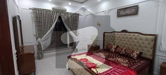 1 Kanal Full House Fully Furnished.