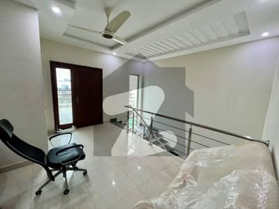 7 Marla Upper Floor For Rent With Garage + 2 Kitchen For Family Only