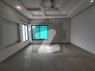 1 kanal upar portion available for rent in DHA