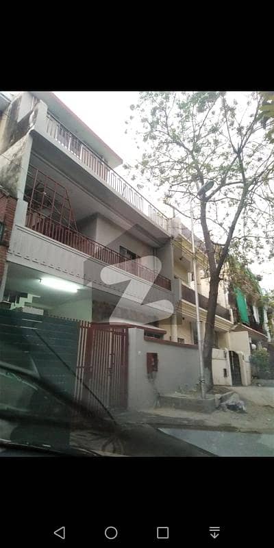 جی ۔ 11 اسلام آباد میں 4 کمروں کا 5 مرلہ مکان 4.5 کروڑ میں برائے فروخت۔