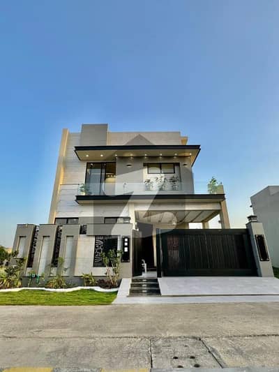 PERFECT FAMILY HOME! 8 MARLA HOUSE FOR SALE IN DHA PHASE 9 TOWN