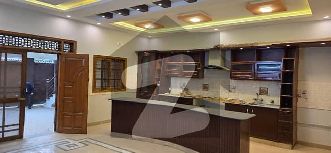 گلستانِِ جوہر ۔ بلاک 3 گلستانِ جوہر,کراچی میں 9 کمروں کا 10 مرلہ مکان 6.5 کروڑ میں برائے فروخت۔