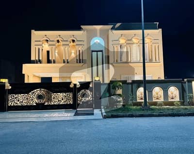 سٹی ہاؤسنگ سوسائٹی گوجرانوالہ میں 6 کمروں کا 1 کنال مکان 8.45 کروڑ میں برائے فروخت۔