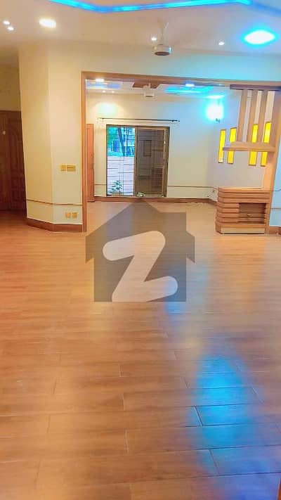 10 Marla Upper Portion for Rent | Prime Location | Family Only