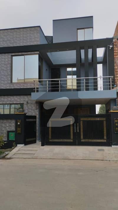 In Budget 8 Marla Slightly Used House For Sale At Reasonable Price In Bahria Orchard Raiwind Road Lahore