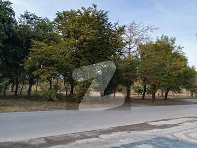 ایف ۔ 10 اسلام آباد میں 7 کمروں کا 2 کنال مکان 40.0 کروڑ میں برائے فروخت۔