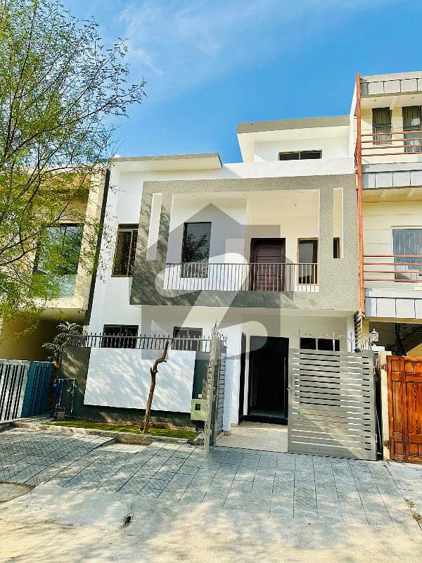 4.4 Marla Investor Price House Available For Sale 4.4 Marla Investor Price House Available For Sale