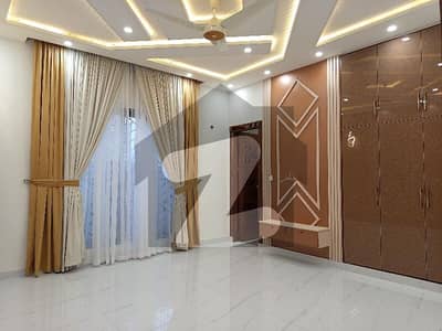 Centrally Located Good Location House In Master City Housing Scheme Is Available For sale