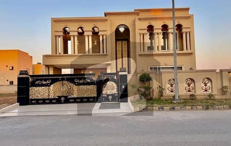 سٹی ہاؤسنگ سوسائٹی گوجرانوالہ میں 6 کمروں کا 1 کنال مکان 8.5 کروڑ میں برائے فروخت۔