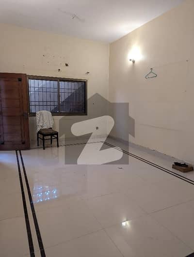 Well Maintained Lower Portion For Rent