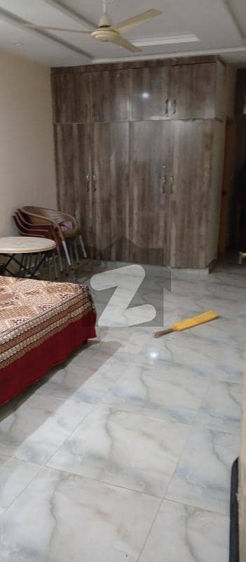 ایف ۔ 6/4 ایف ۔ 6,اسلام آباد میں 4 کمروں کا 7 مرلہ فلیٹ 1.1 لاکھ میں کرایہ پر دستیاب ہے۔