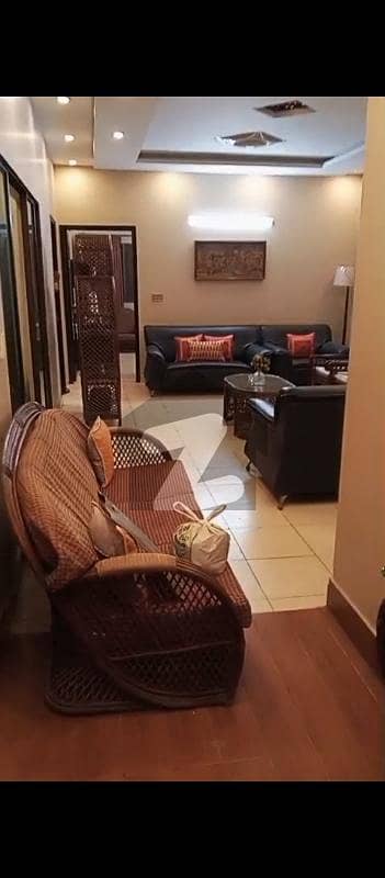 پی ای سی ایچ ایس بلاک 6 پی ای سی ایچ ایس,جمشید ٹاؤن,کراچی میں 5 کمروں کا 12 مرلہ فلیٹ 5.0 کروڑ میں برائے فروخت۔