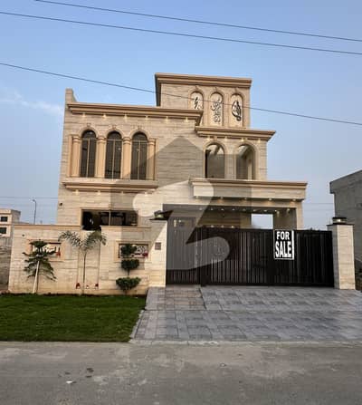 10 Marla Owner Build Brand New House For Sale