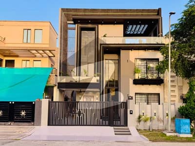 10 MARLA NEW BRAND DOUBLE STORY HOUSE AVAILABLE FOR SALE, IN CITI HOUSING GUJRANWALA ON PRIME LOCATION.