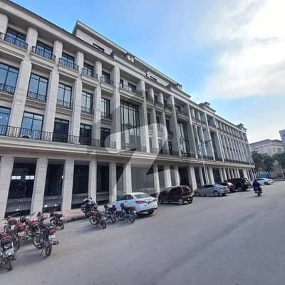 Corner 02 Bed Apartment For Sale