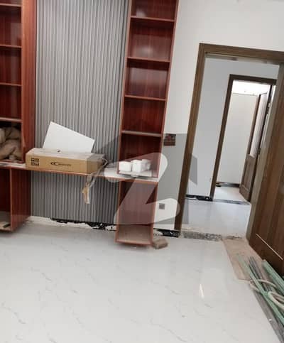 سوان گارڈن ۔ بلاک بی سوان گارڈن,اسلام آباد میں 5 کمروں کا 10 مرلہ مکان 3.8 کروڑ میں برائے فروخت۔