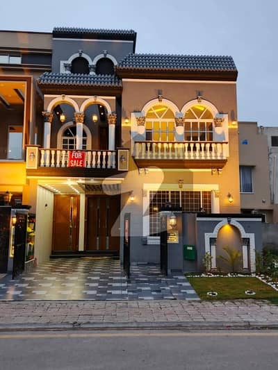 A Breath Of Fresh Air: Beautiful 5 Marla House For Sale