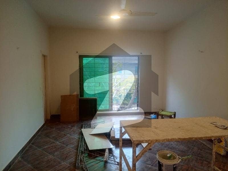 10 Marla Upper Portion For Rent 10 Marla Upper Portion For Rent