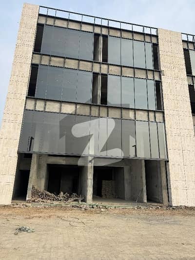 5 marla Plaza available for sale in Business Bay Lake City