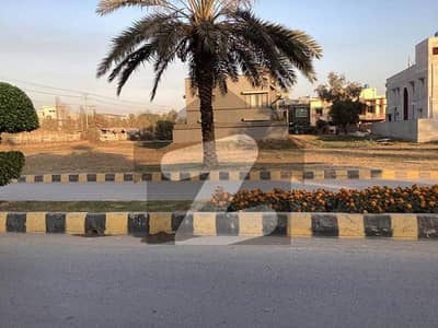 سٹی ہاؤسنگ سوسائٹی - بلاک بی سٹی ہاؤسنگ سوسائٹی,سیالکوٹ میں 2 کنال رہائشی پلاٹ 5.3 کروڑ میں برائے فروخت۔ سٹی ہاؤسنگ سوسائٹی - بلاک بی سٹی ہاؤسنگ سوسائٹی,سیالکوٹ میں 2 کنال رہائشی پلاٹ 5.3 کروڑ میں برائے فروخت۔