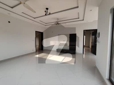 Slightly Used Kanal Modern House Upper Portion available for Rent