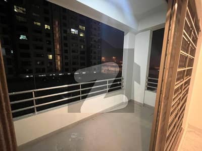 عسکری 10 عسکری,لاہور میں 4 کمروں کا 12 مرلہ فلیٹ 4.2 کروڑ میں برائے فروخت۔