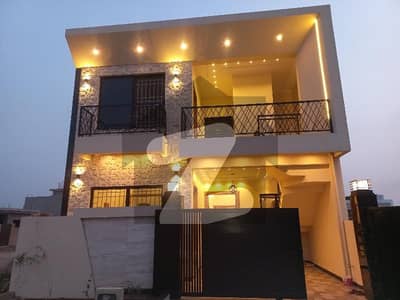 جناح گارڈنز ایف ای سی ایچ ایس,اسلام آباد میں 3 کمروں کا 5 مرلہ مکان 1.9 کروڑ میں برائے فروخت۔