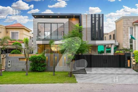 ڈی ایچ اے فیز 7 ڈیفنس (ڈی ایچ اے),لاہور میں 5 کمروں کا 1 کنال مکان 7.0 کروڑ میں برائے فروخت۔