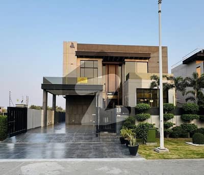 ڈی ایچ اے فیز 6 ڈیفنس (ڈی ایچ اے),لاہور میں 5 کمروں کا 1 کنال مکان 3.15 لاکھ میں کرایہ پر دستیاب ہے۔