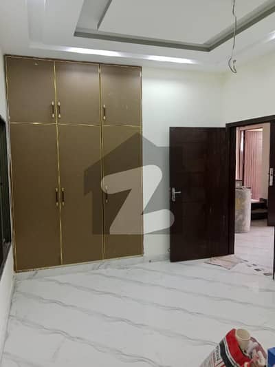 جوہر ٹاؤن لاہور میں 3 کمروں کا 5 مرلہ مکان 1.0 لاکھ میں کرایہ پر دستیاب ہے۔ جوہر ٹاؤن لاہور میں 3 کمروں کا 5 مرلہ مکان 1.0 لاکھ میں کرایہ پر دستیاب ہے۔