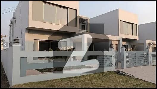 ڈی ایچ اے ولاز ڈی ایچ اے ڈیفینس,ملتان میں 4 کمروں کا 12 مرلہ مکان 3.85 کروڑ میں برائے فروخت۔