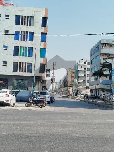 بخاری کمرشل ایریا ڈی ایچ اے فیز 6,ڈی ایچ اے ڈیفینس,کراچی میں 5 مرلہ دفتر 2.25 لاکھ میں کرایہ پر دستیاب ہے۔