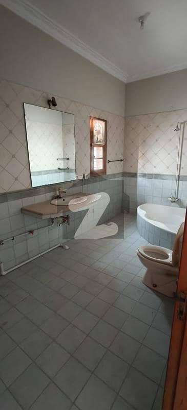 500 Yards Bungalow For Sale In DHA Phase 7