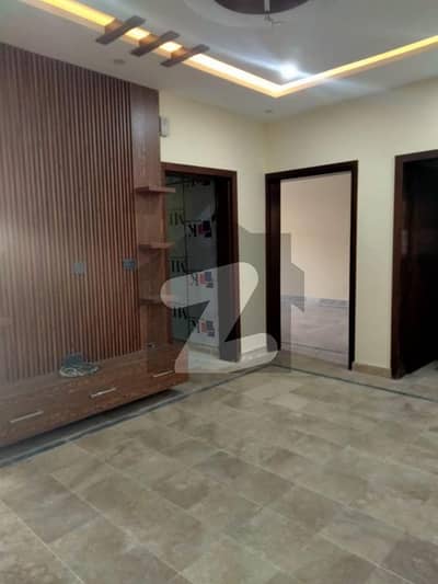 آئی ۔ 10/1 آئی ۔ 10,اسلام آباد میں 4 کمروں کا 5 مرلہ مکان 4.3 کروڑ میں برائے فروخت۔