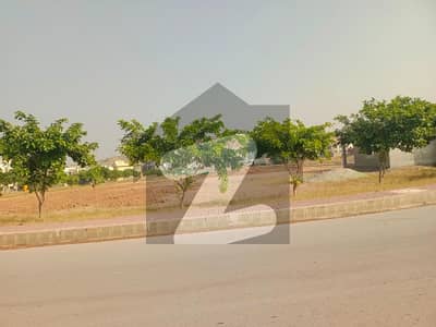 بحریہ ٹاؤن فیز 8 ۔ بلاک ایل بحریہ ٹاؤن فیز 8,بحریہ ٹاؤن راولپنڈی,راولپنڈی میں 8 مرلہ رہائشی پلاٹ 72.0 لاکھ میں برائے فروخت۔