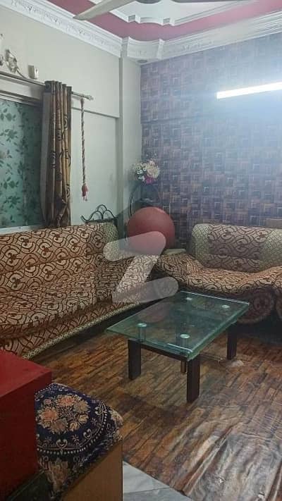 گلستانِِ جوہر ۔ بلاک 17 گلستانِ جوہر,کراچی میں 2 کمروں کا 5 مرلہ فلیٹ 93.0 لاکھ میں برائے فروخت۔