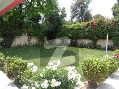 ایف ۔ 10 اسلام آباد میں 5 کمروں کا 2 کنال مکان 15.0 لاکھ میں کرایہ پر دستیاب ہے۔