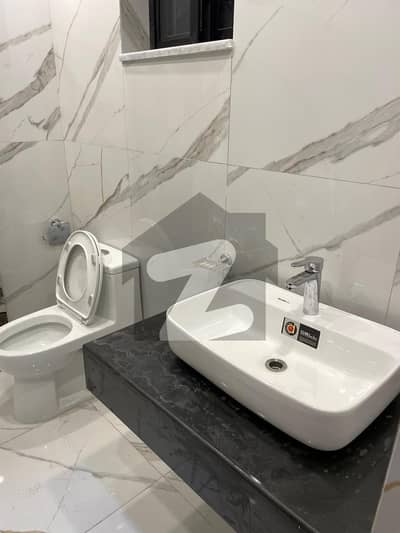 جی ۔ 9/1 جی ۔ 9,اسلام آباد میں 6 کمروں کا 14 مرلہ مکان 12.5 کروڑ میں برائے فروخت۔